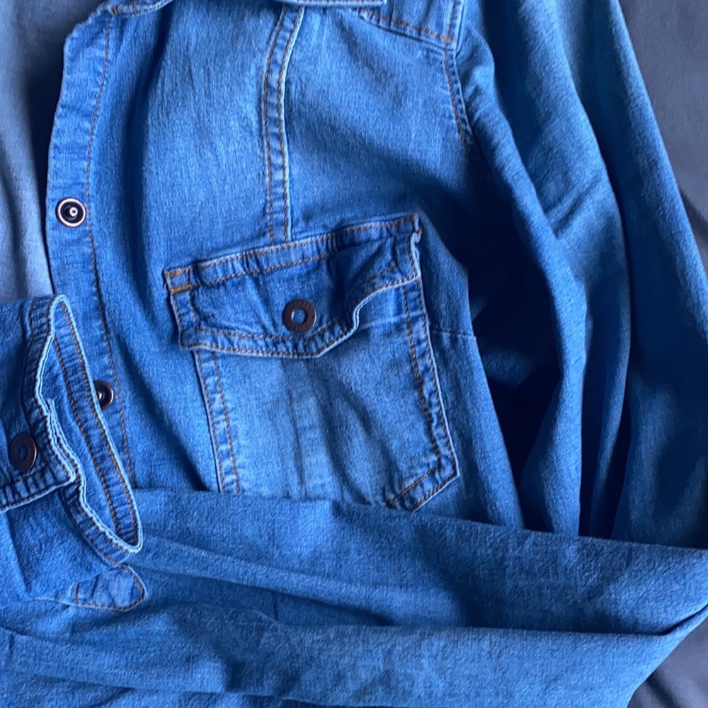 Guess button down - Picture 3 of 5